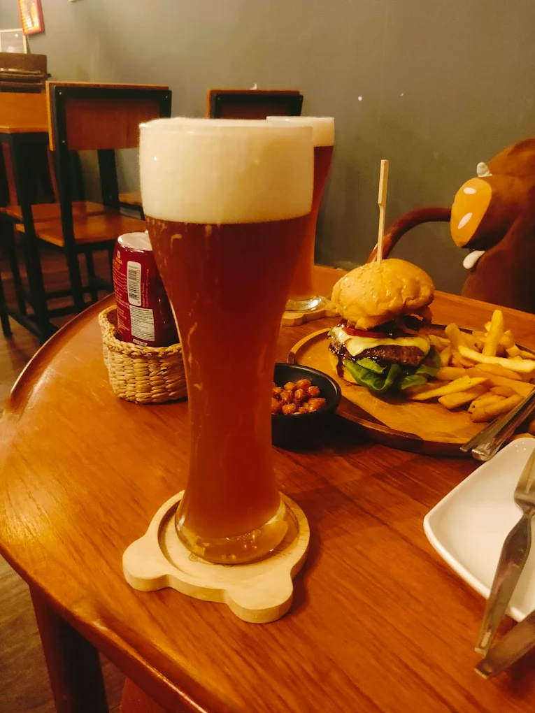 Kwan Nua Sip and Dine with Free Flow Alcohol (90 mins)