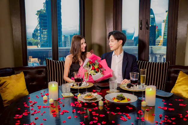 The Speakeasy Rooftop Bar Bangkok Romantic Dinner Set — 5 Courses with 2 Mocktail for 2 People