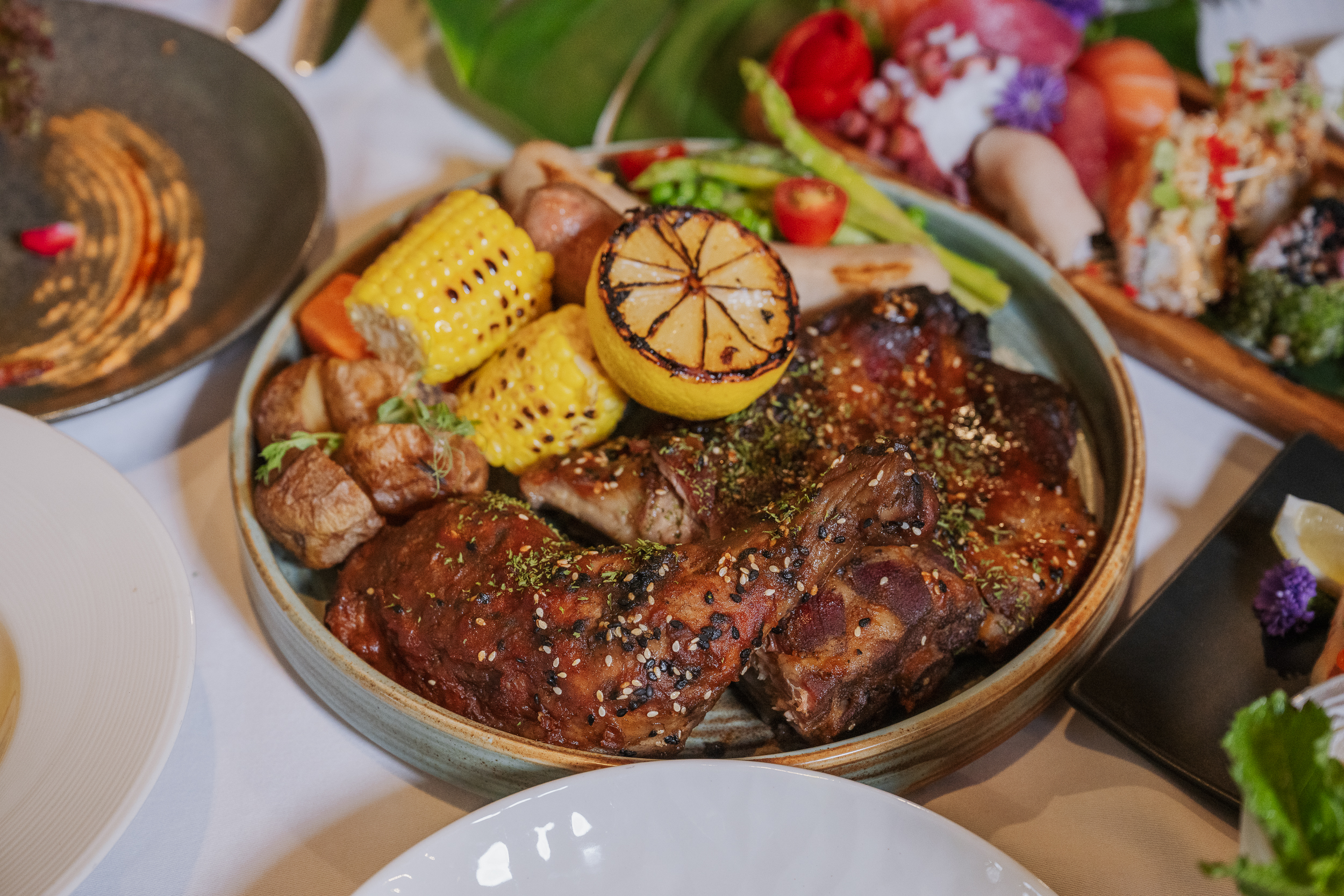 Trader Vic's at Anantara Riverside Bangkok Resort Sharing Set for 2 People