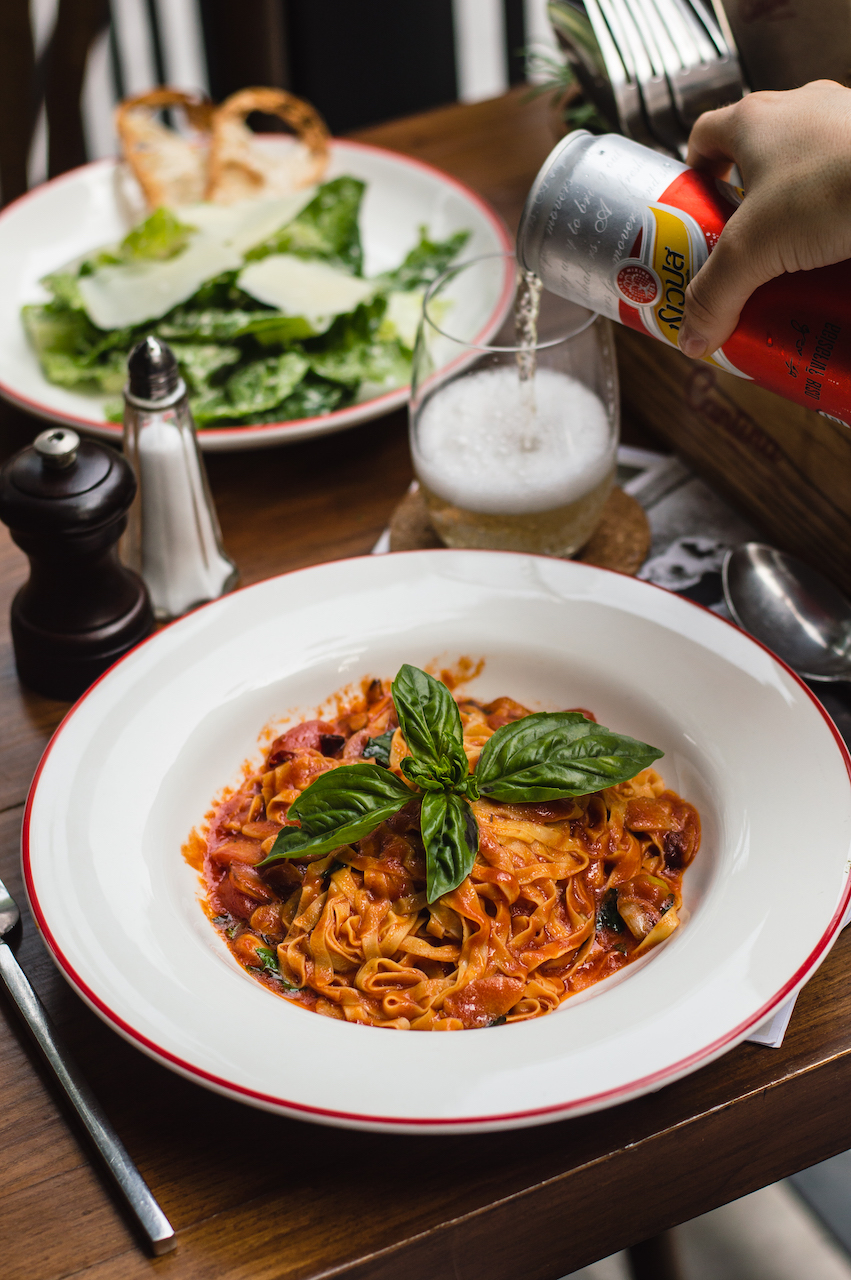 Cantina Wine Bar & Italian Kitchen Sharing Set for 4 People