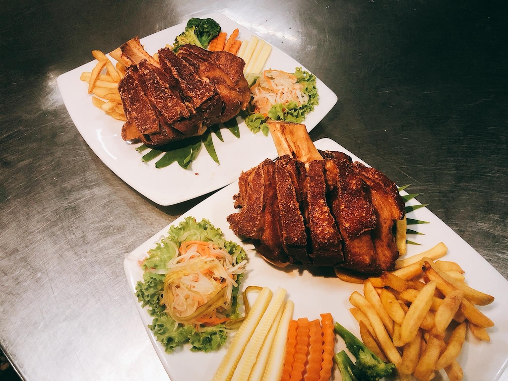 Aunidin Sip and Dine for 2 People