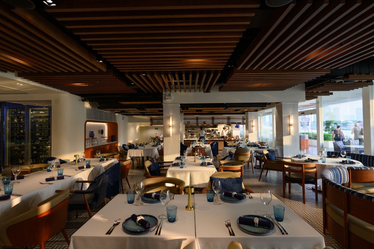 Siam Yacht Club Royal Orchid Sheraton Riverside THE BAR: 2 Dishes with 2 Mocktail OR 1 Cocktail 