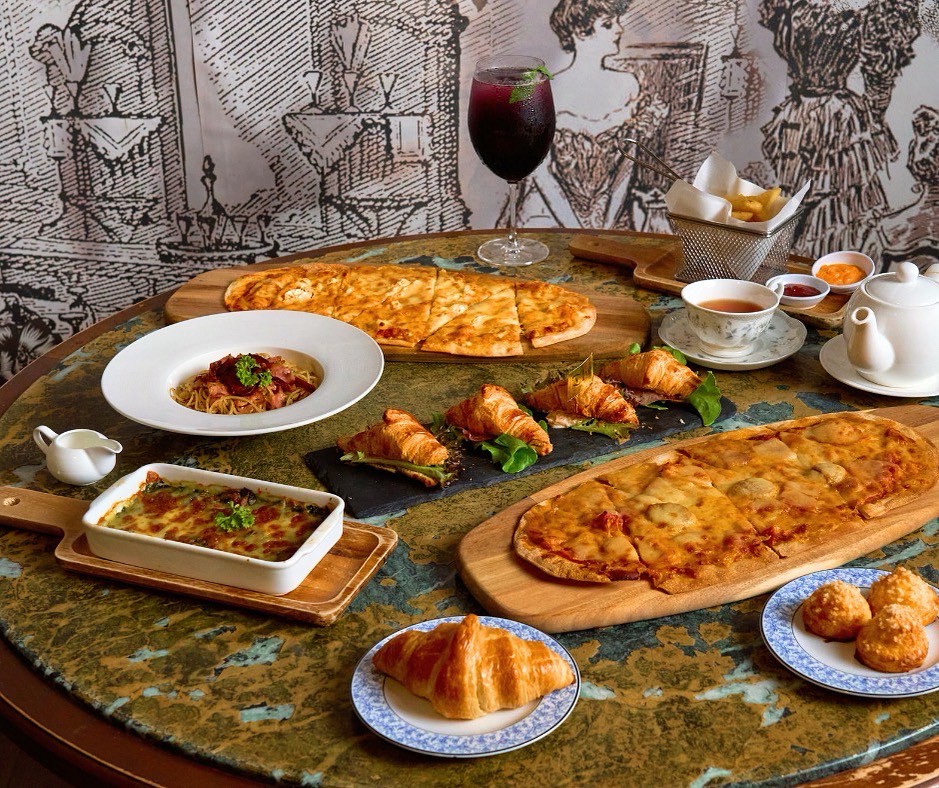 The' Tea House FN Outlet (Hua Hin) Sharing Set for 4 People