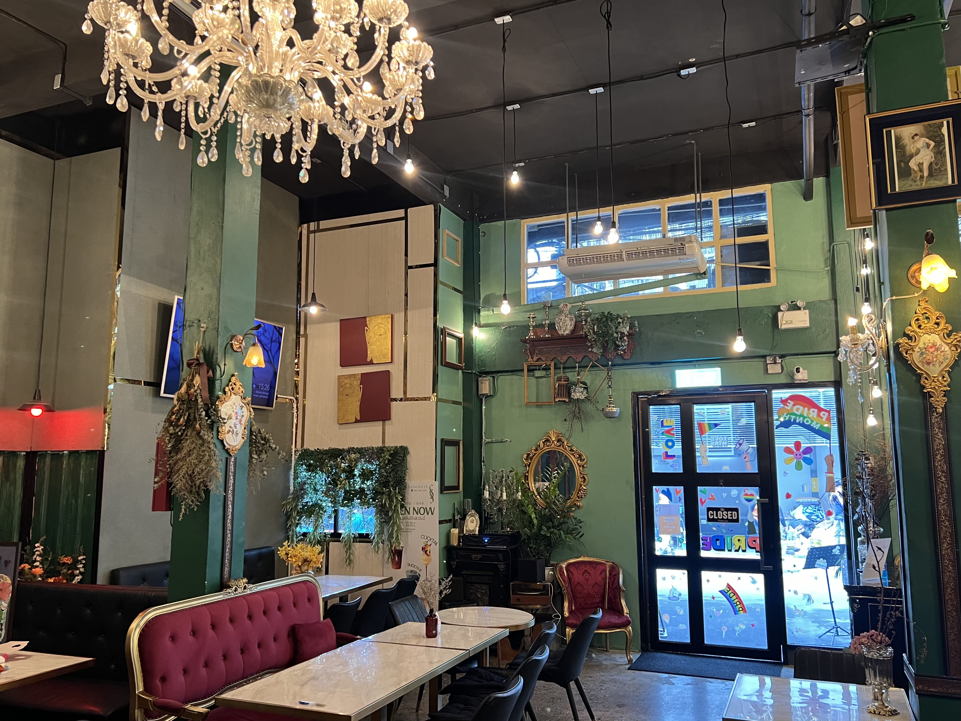 Reun Rom Bar Sip & Dine Wine for 2 People