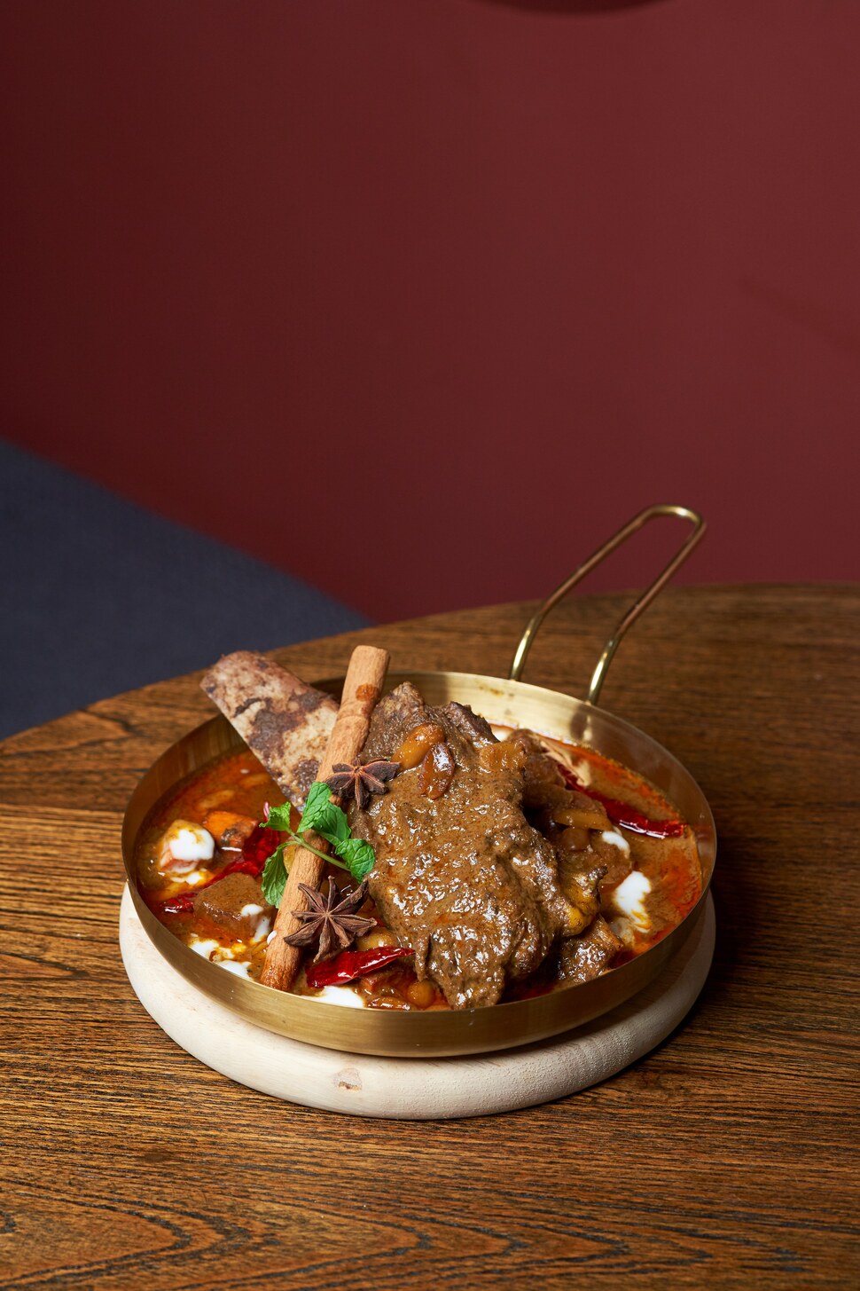 JAM JAM Eatery & Bar at ASAI Hotels Sharing Set for 3 People with Free Flow Beer and Soft Drinks 