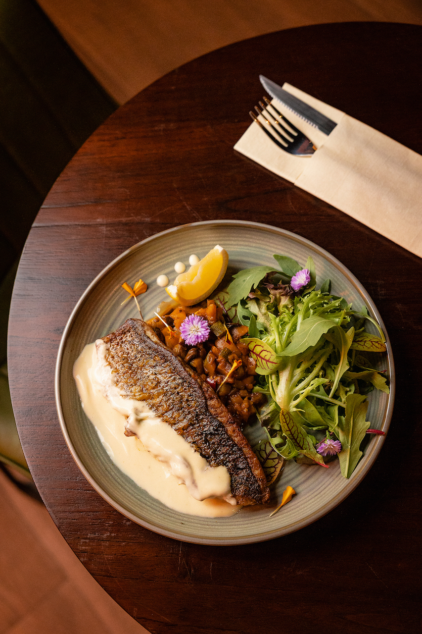Ombra Modern Tavern Sharing Set for 4 People 