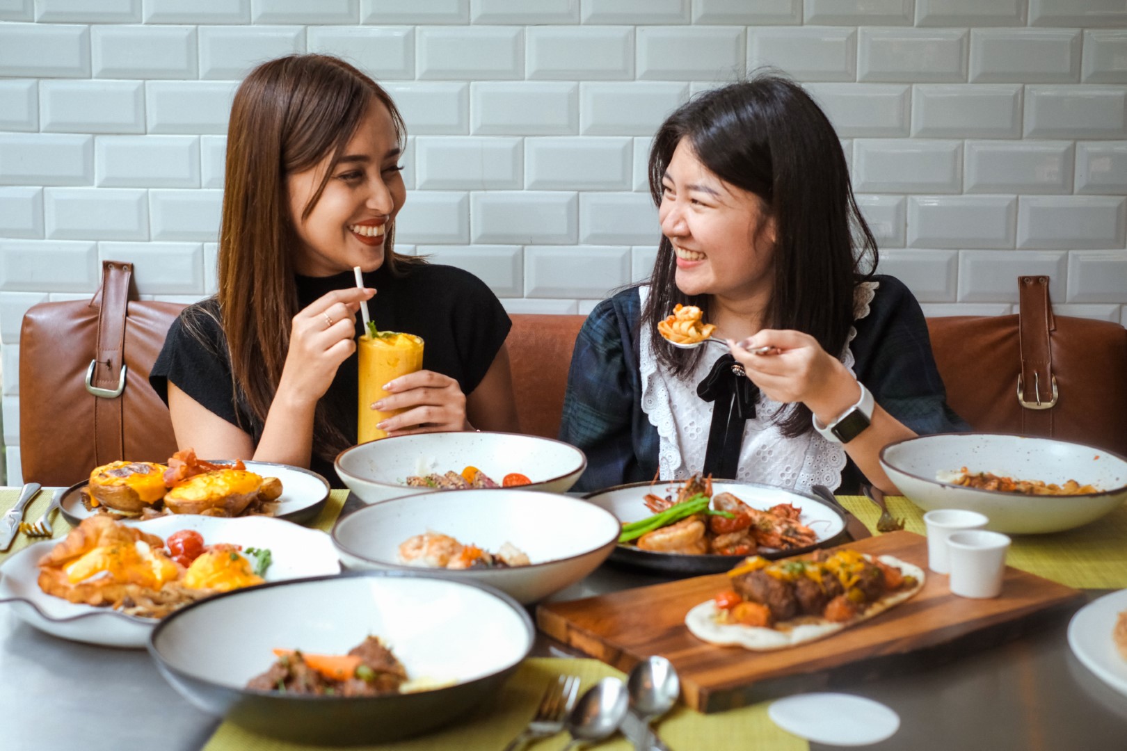 Bangkok Trading Post Bistro & Bar by 137 Pillars Sharing Set with 4 Drinks or 1 Bottle of Wine for 4 people