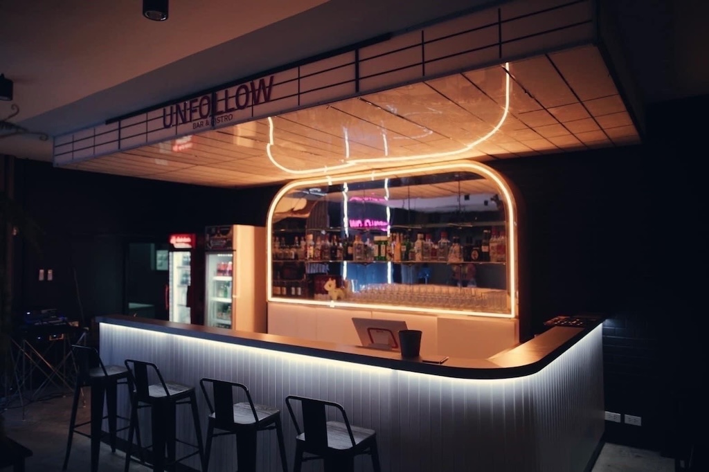 UNFOLLOW BAR&BISTRO Buffet Beer for 4 Hours (Sun-Thu)