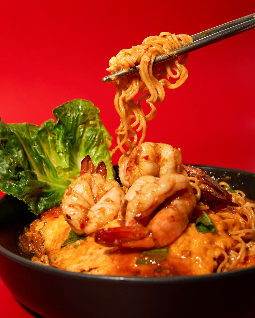Happening Dine and Bar Sharing Set for 3 People