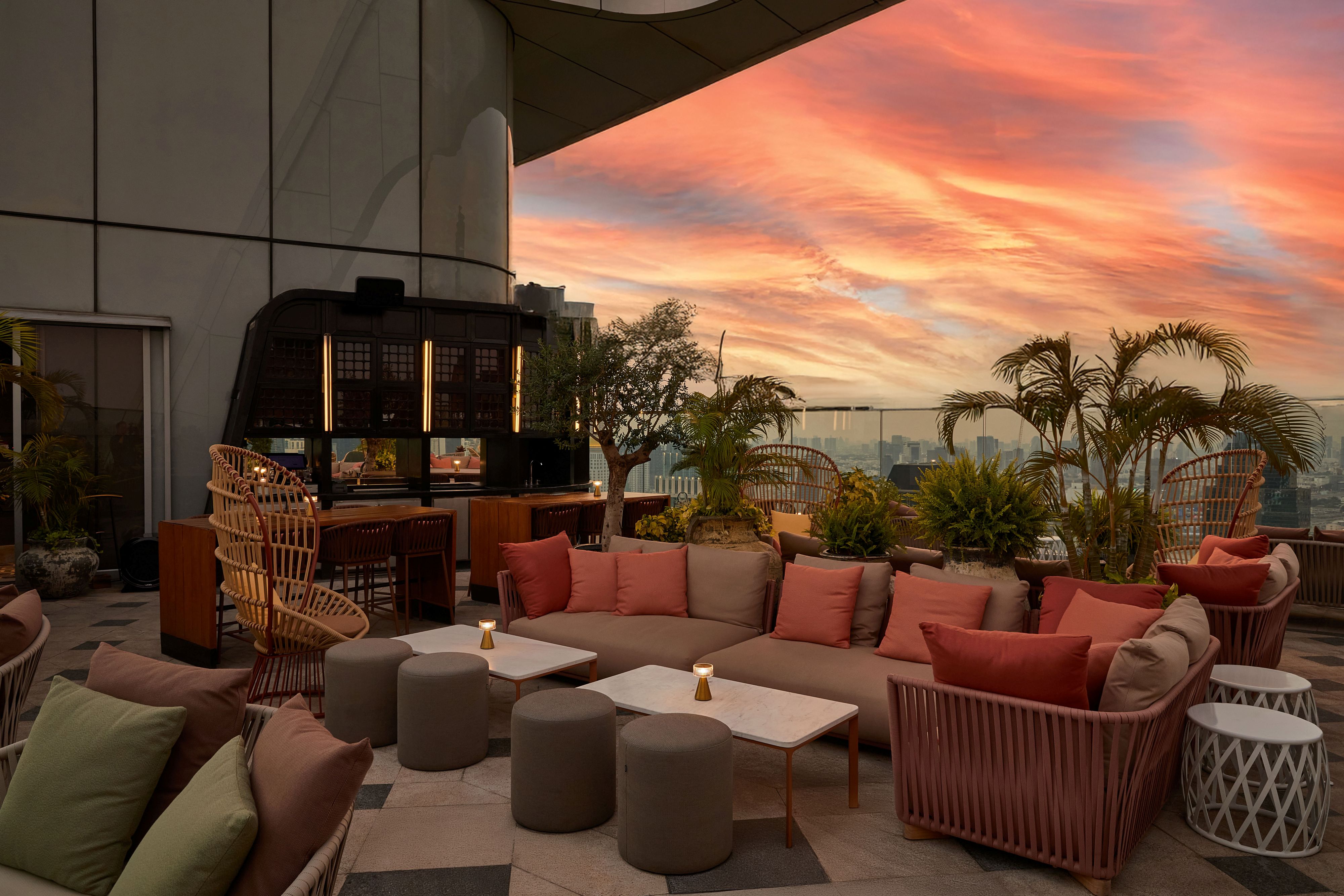Penthouse Bar + Grill Rooftop at Park Hyatt Bangkok (level 36) 2 Dishes with 2 Non-Alcoholic Drinks