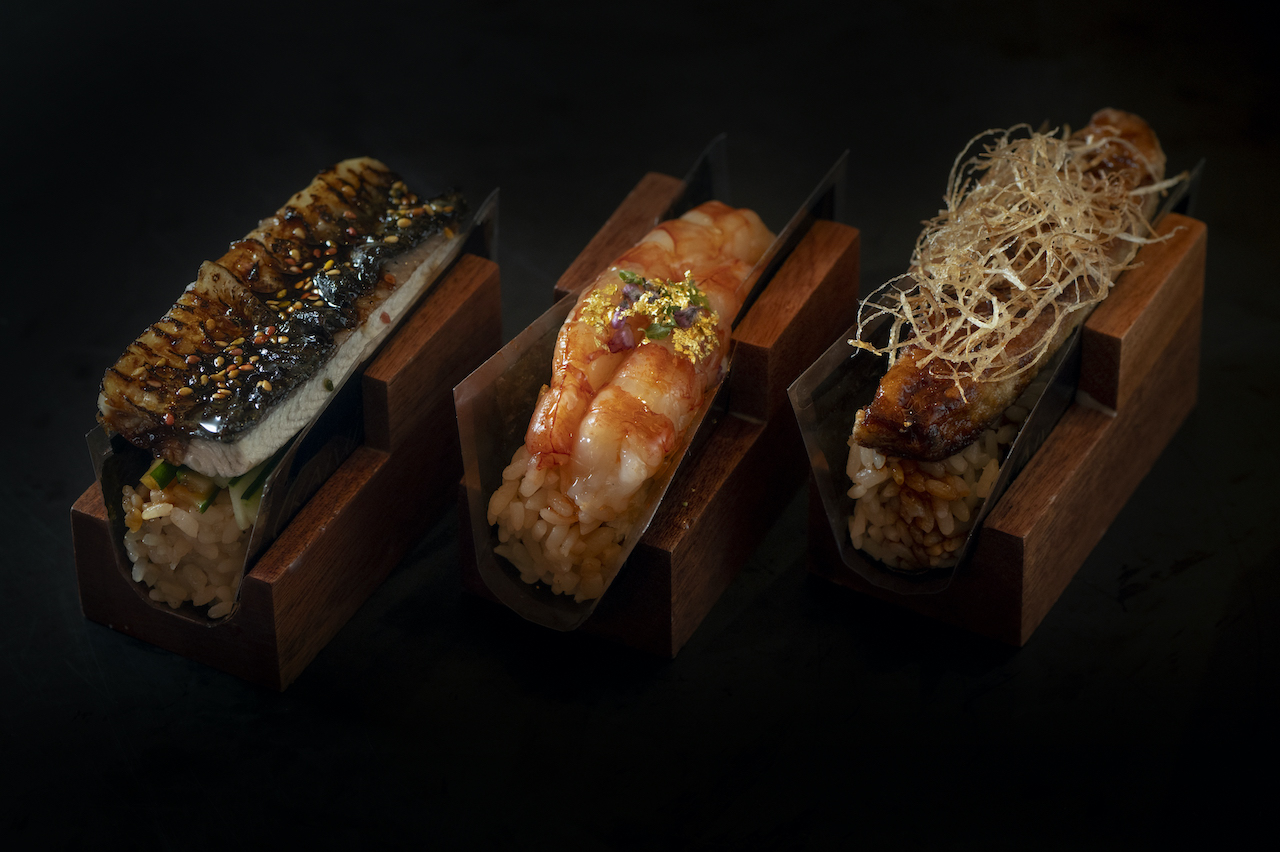 Kaiwa 3 Dishes + 1 Bottle of Wine for 4 People