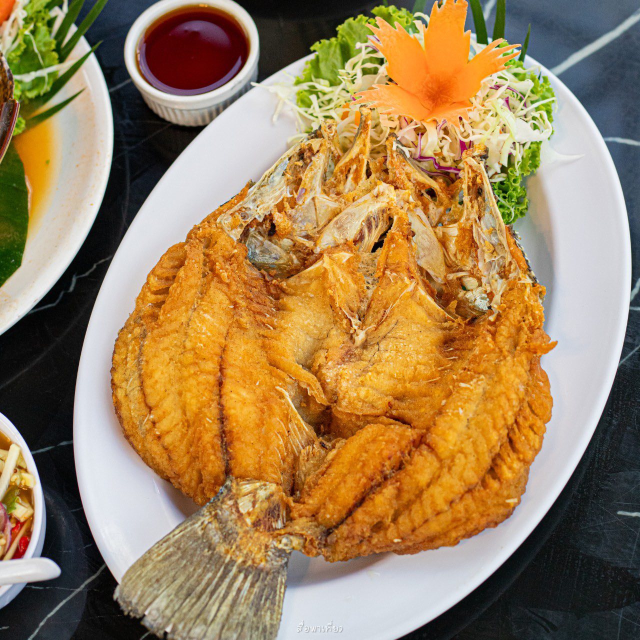 Khrua Baan Suan Sharing Set for 4 People