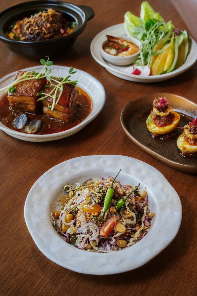 Club Rangoon Sharing Set for 3 People