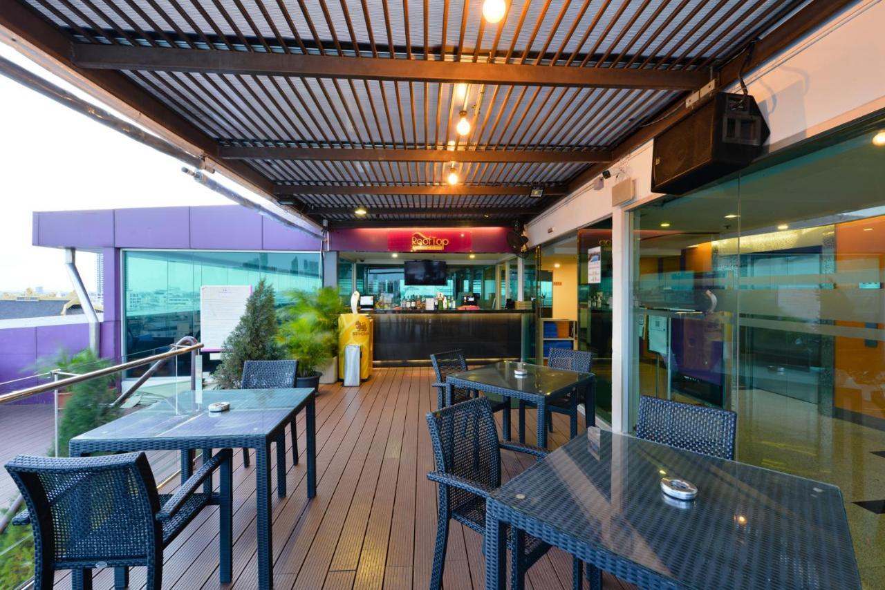 Royal Sky Lounge & Rooftop Pool Bar At Hotel Royal Bangkok@Chinatown Sky Bar for 3 People