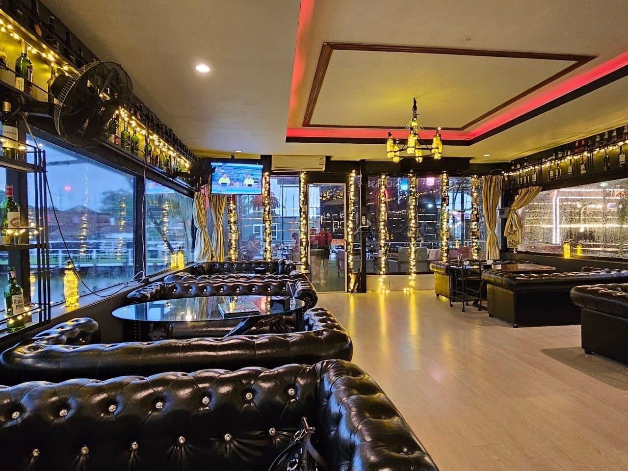 Phahon View Watcharapol Sip & Dine for 2 People