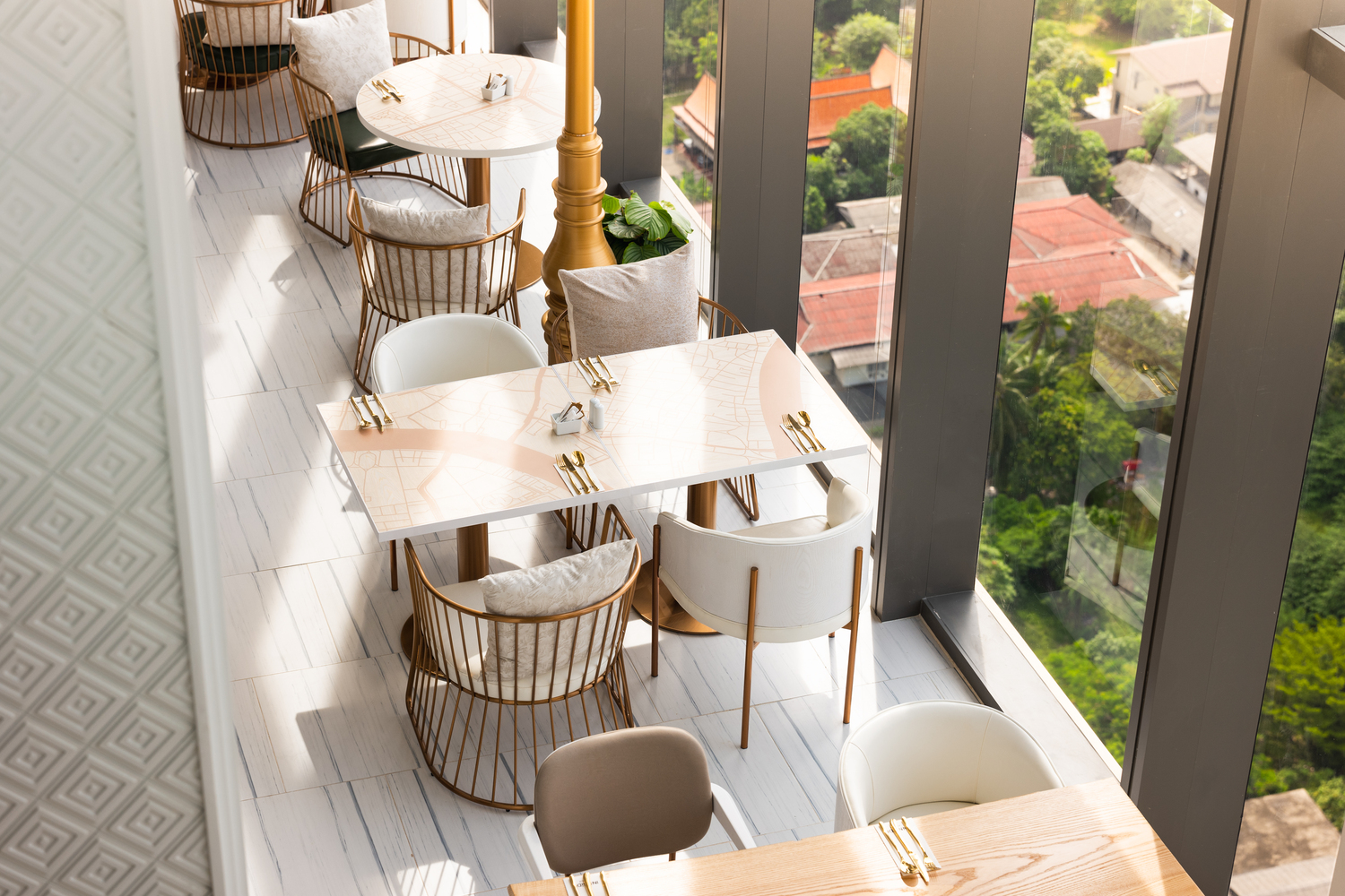 The Kites Eatery at INNSiDE by Meliá Bangkok Sukhumvit Family Sharing Set for 4-5 People