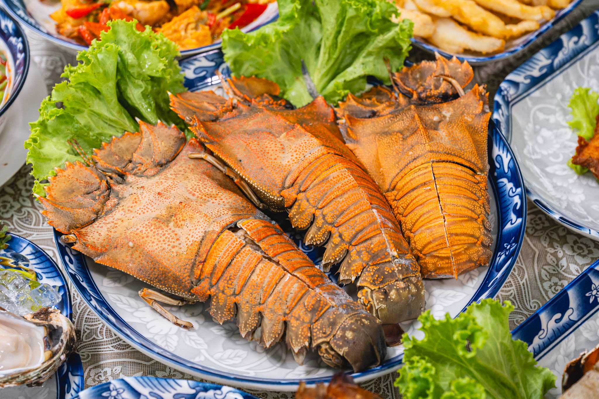 Ratcha Pruek Seafood Buffet Sharing Set for 4 People