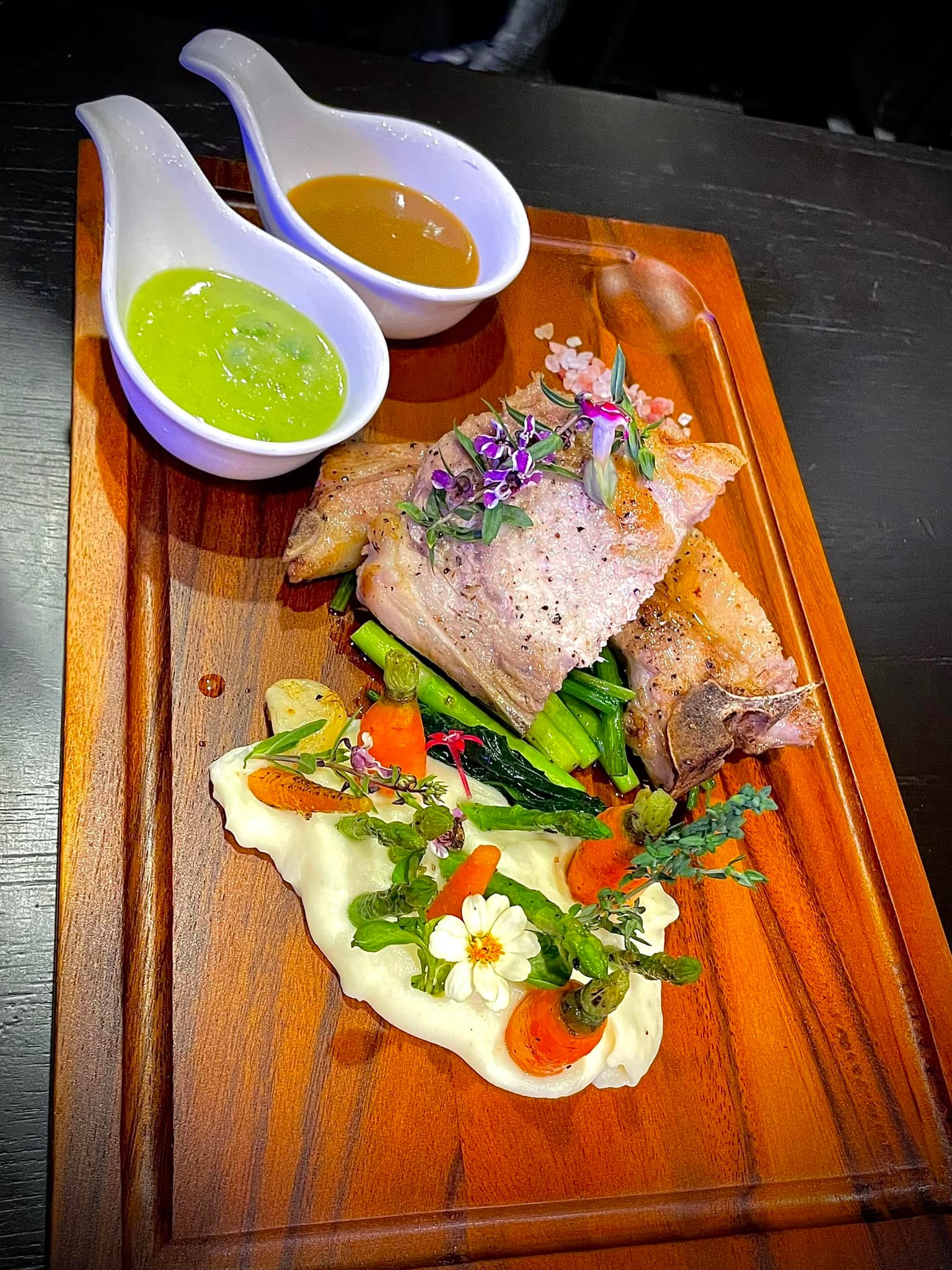 Santacruz Club & Restaurant Sharing Set for 3 People