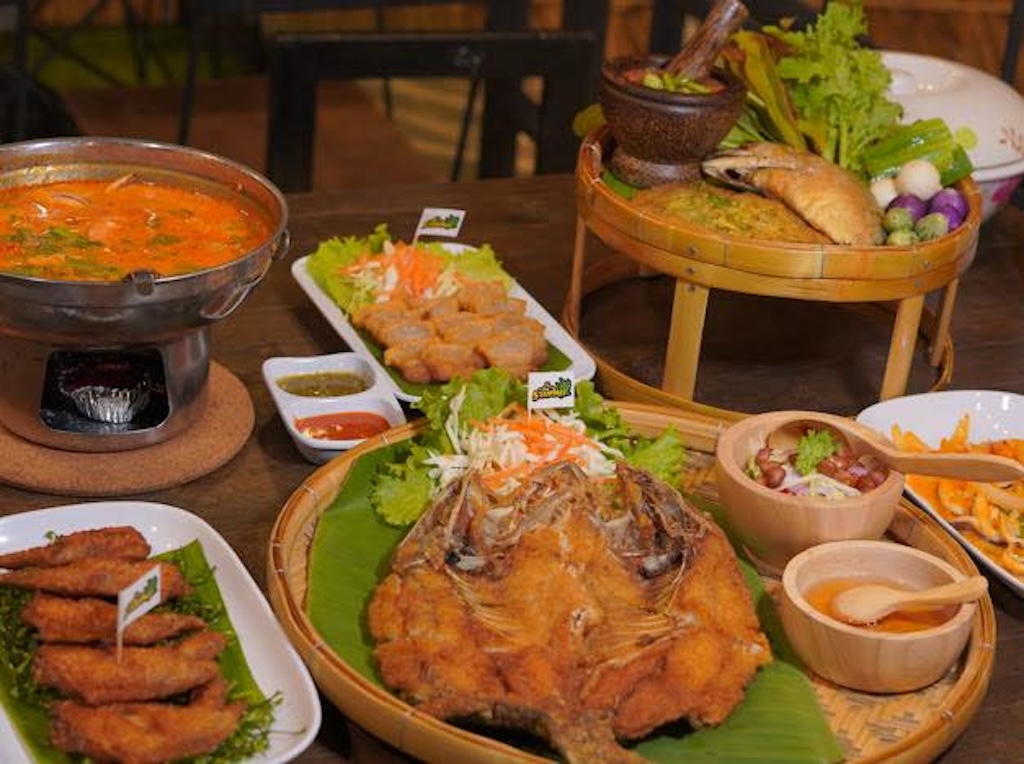 ระเบียงนา  Sharing Set for 4 People