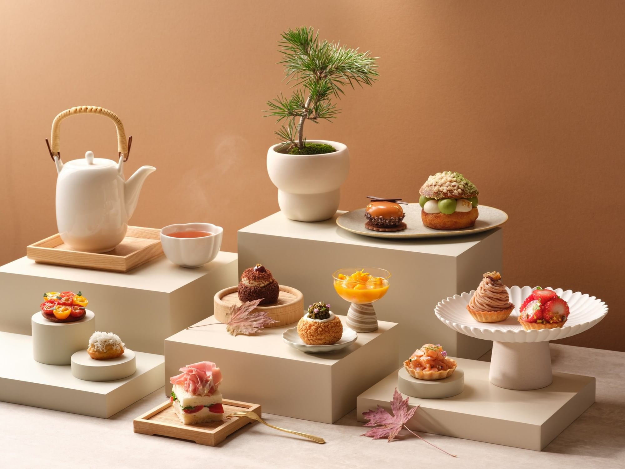 The Courtyard At The Fullerton Hotel Singapore AKI 秋 Afternoon Tea