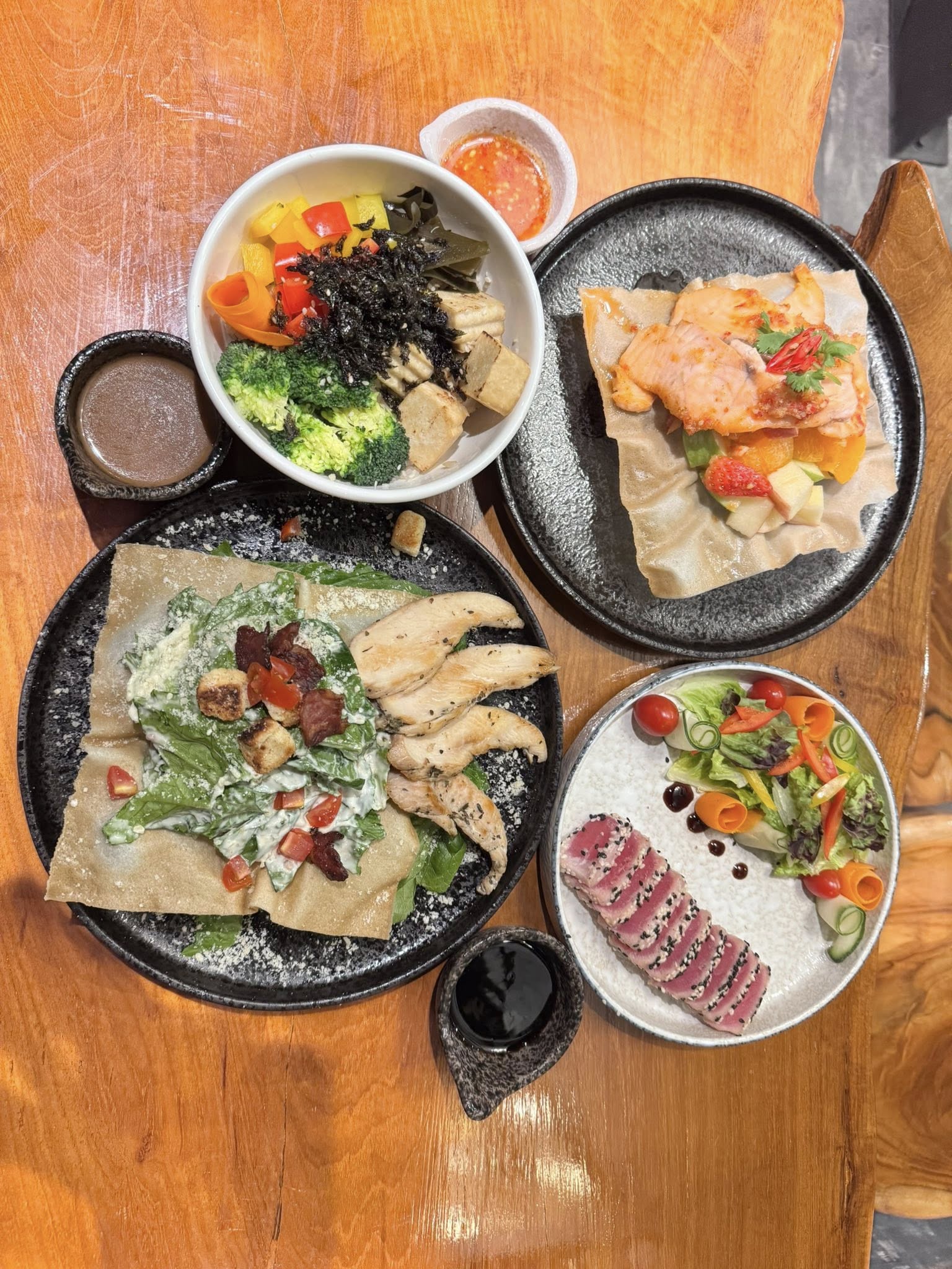 Treehouse Health Bar Sharing Set for 4 People 