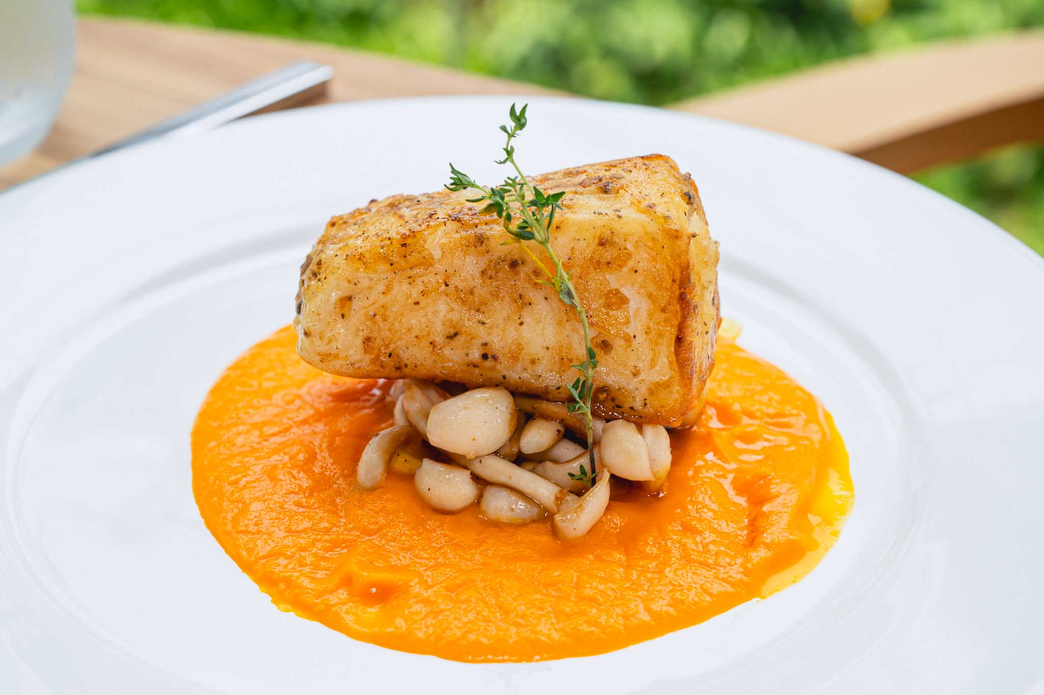 Tunu Tarnar Premium Dinner Set for 2 People 