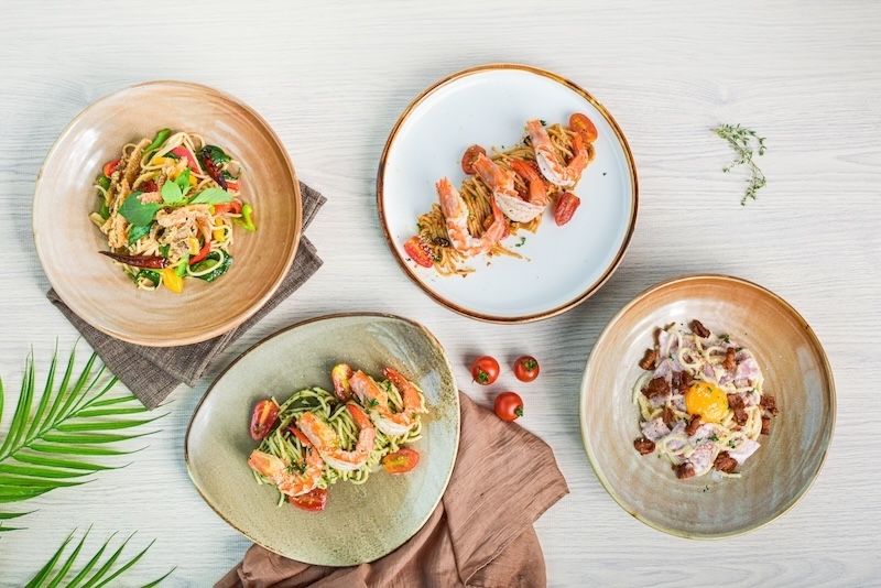 Salada Organic Kitchen HomePro Rama9 Lunch Set for 3 People