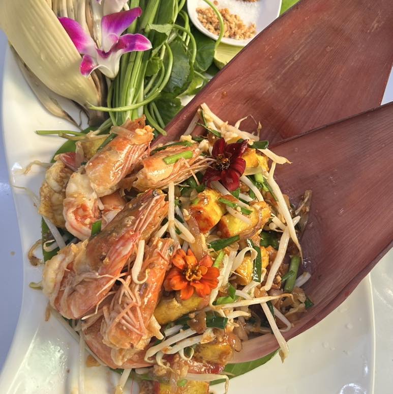 White House Cafe & Restaurant  Sharing Set for 4 People