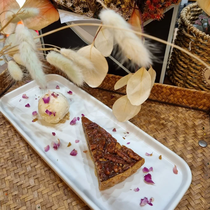 Fleurato (Singapore) Sharing Set for 3 People