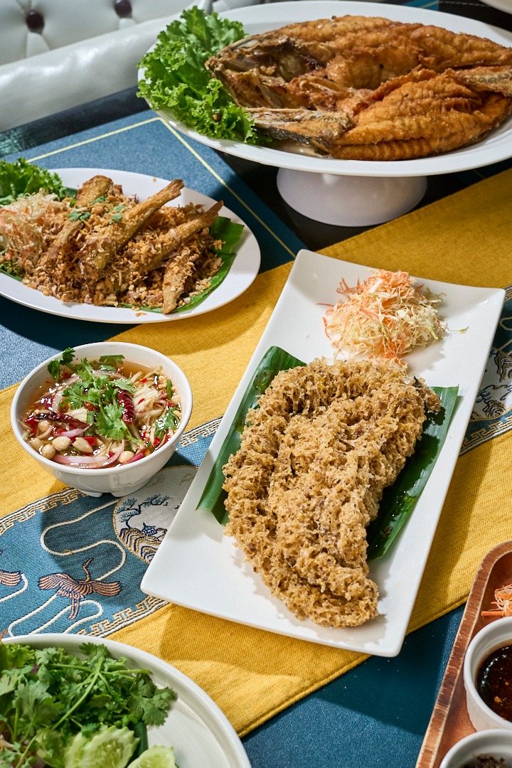 Kin A Rai Dee Cafe and Restaurant Lunch Set for 3 People