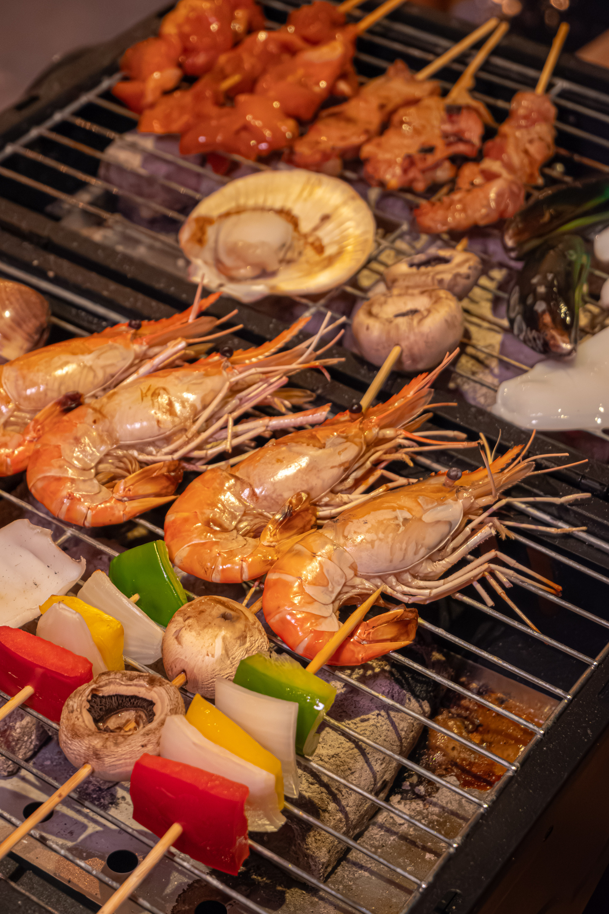 Holli Bolli Rooftop Bar @ Radisson Suites Bangkok Sukhumvit Surf Package with Free Flow Mocktails 2 Hours 