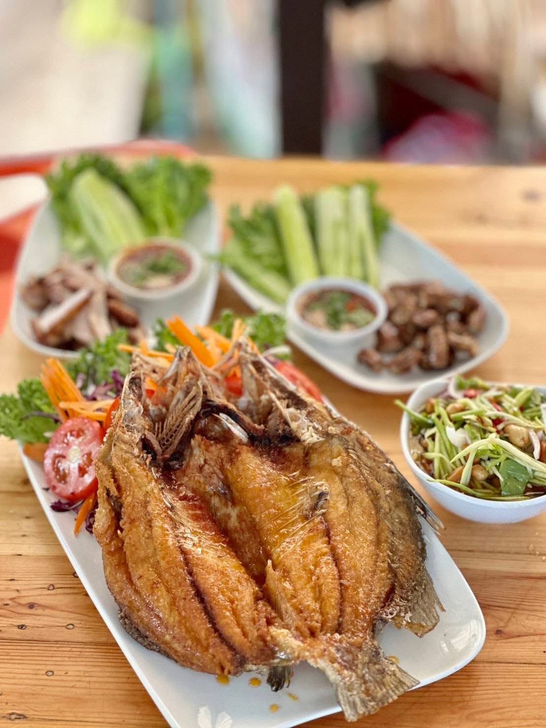 Klindin Cafe & Restaurant Sharing Set for 3 People