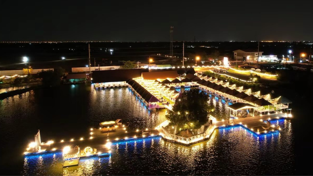 Kitchen Yu Pin Sip & Dine for 1 Person + Free Flow Alcohol Drinks (90 mins)