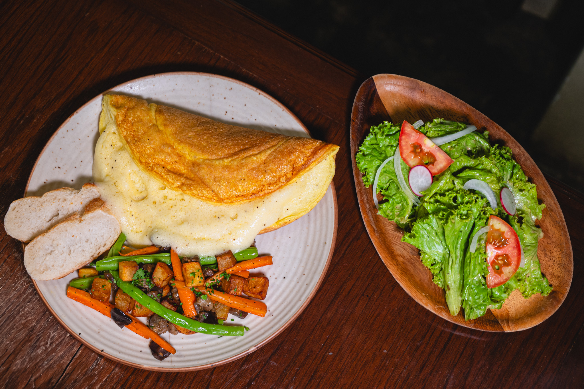 VIVIN Sukhumvit 22 Lunch Set for 3 People