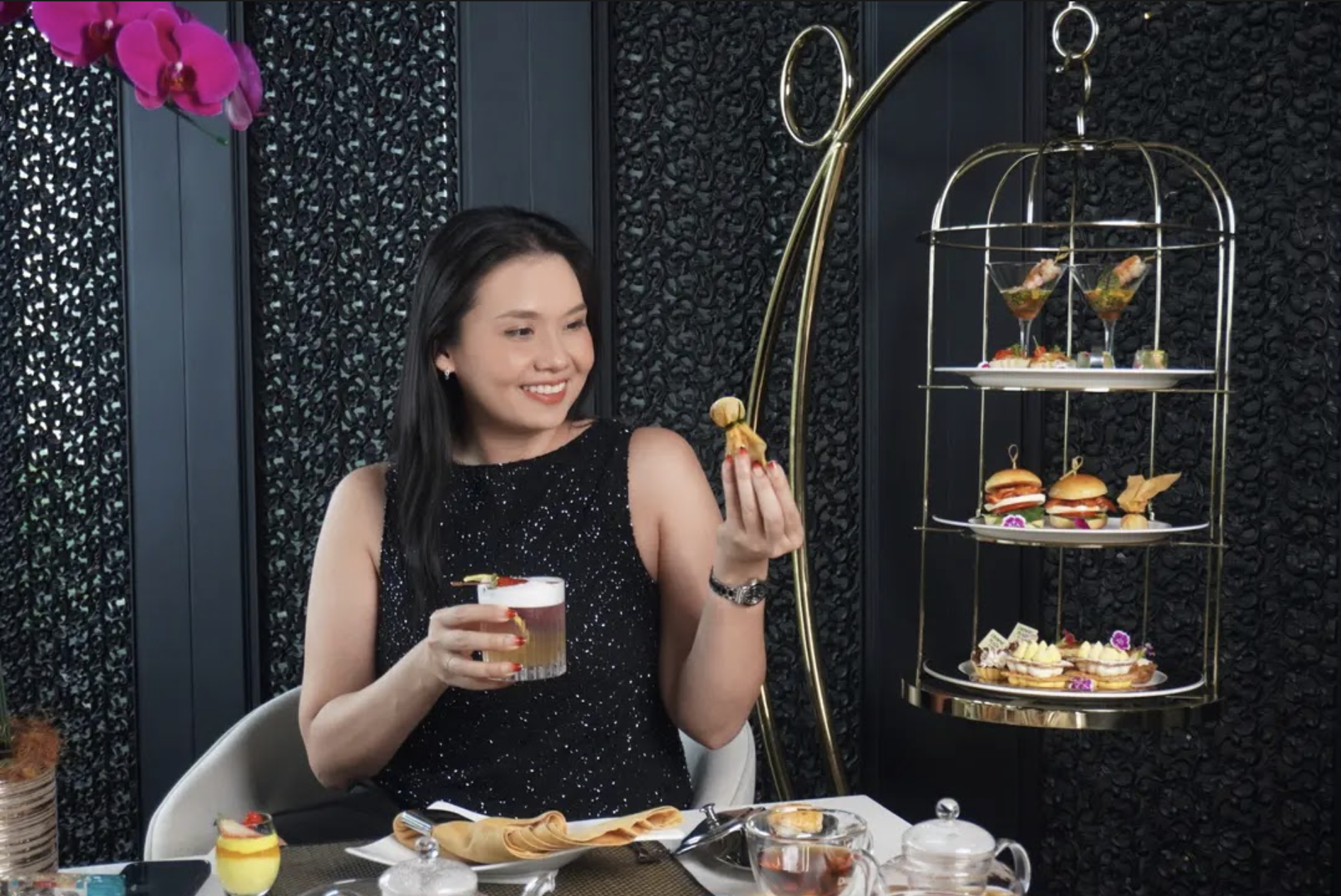 Panorama Crowne Plaza Bangkok Lumpini Park Bloom & Brew Afternoon Tea Set for 1 Person (Inc. Free Flow Dilmah & Drink from the select menu)