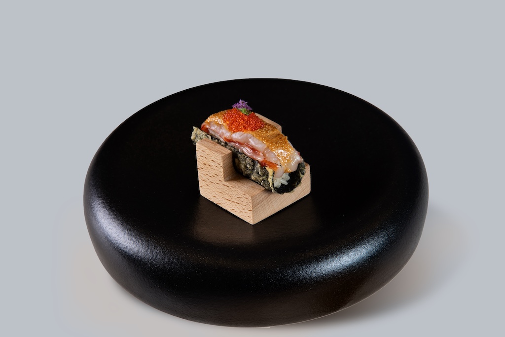 En Hachi 11-Course EN HACHI ROLL | 1,990 THB/Person (COME 4 PAY 3) 
