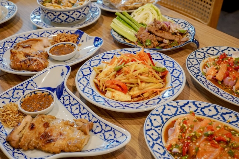 สะแตกยำ เซนทรัล พระราม 9 Sharing Set for 3 People