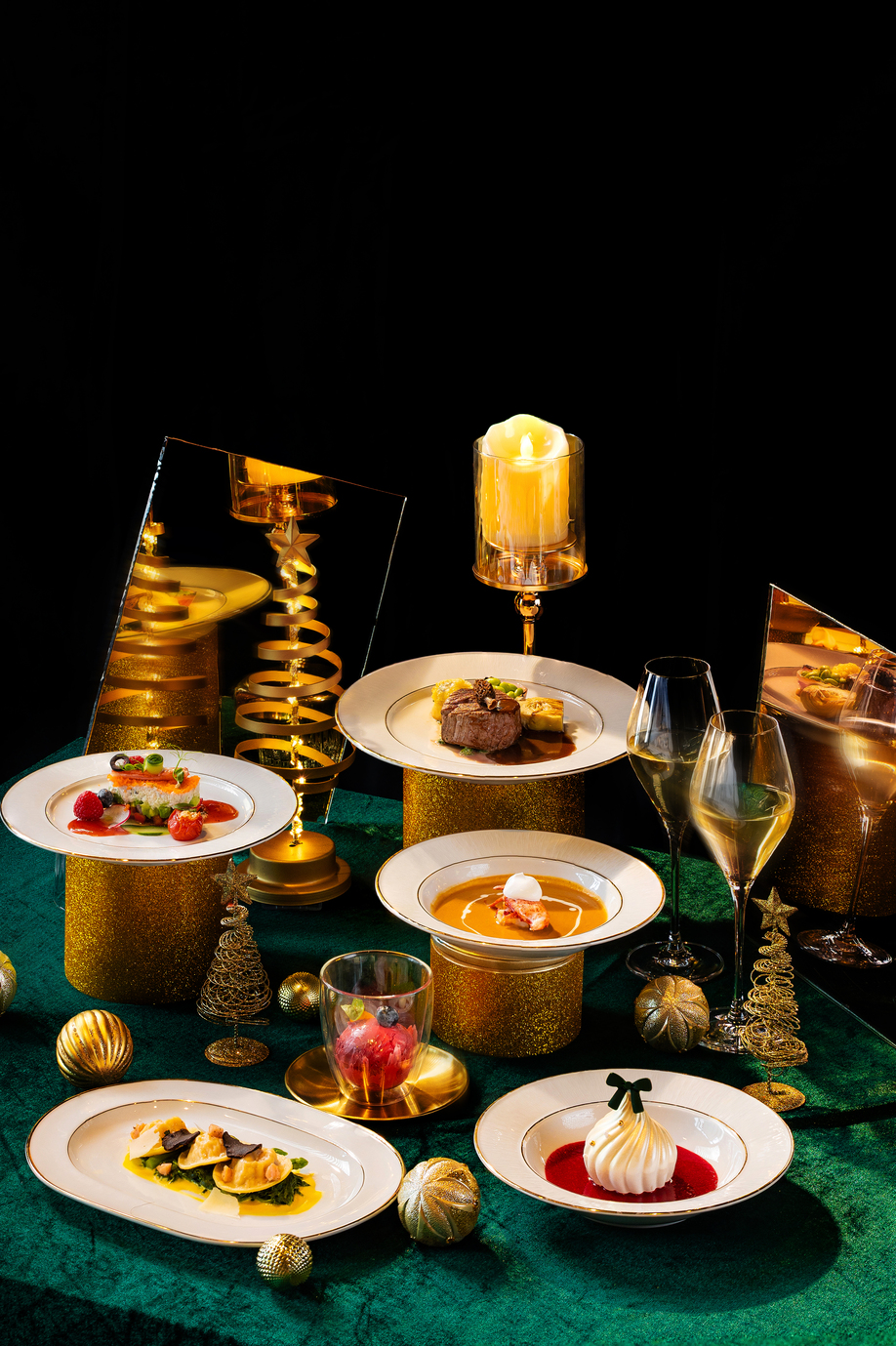 Spectrum Rooftop at Hyatt Regency Bangkok Sukhumvit Golden Hour: 6-Course Christmas Eve Set Dinner (24th-25th December 2025)