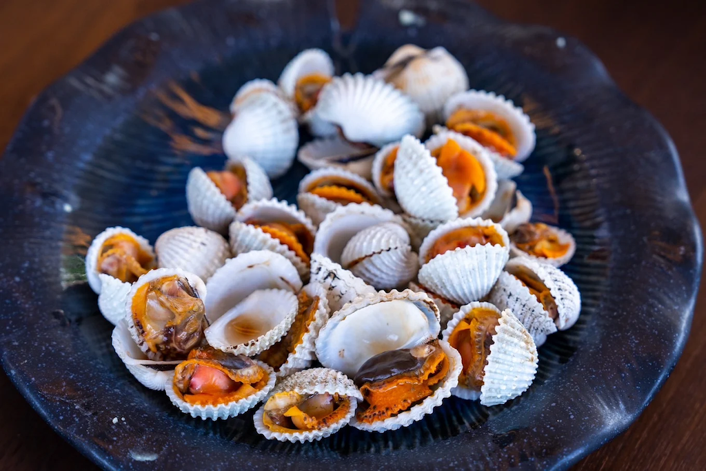 Tara Terrace Sharing Set for 3 People