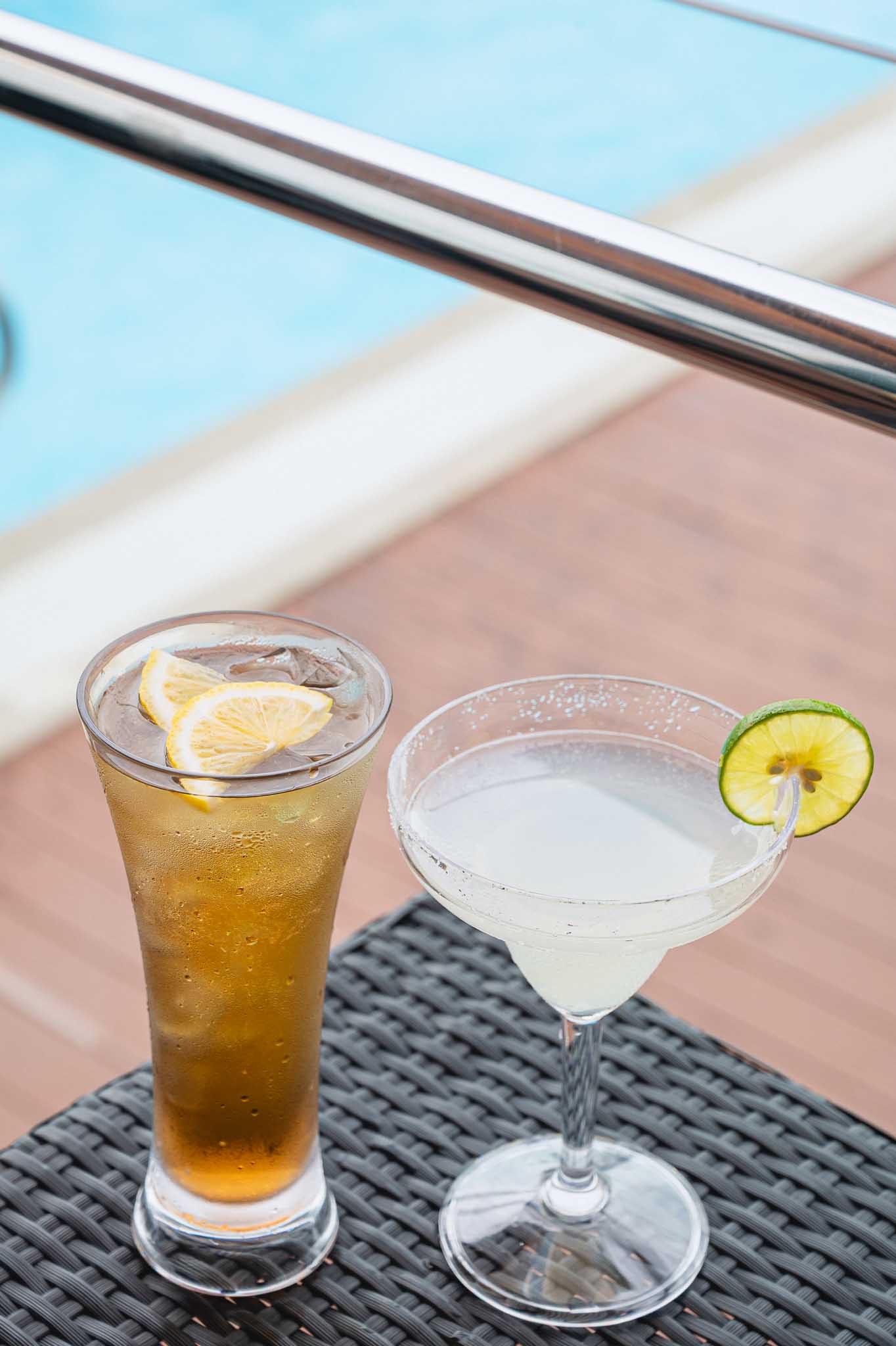 Rooftop Pool Bar @Hotel Royal Bangkok Sip & Dine: 2 Dishes with 1 Bottle of Wine OR 4 Glasses of Drinks for 2 People