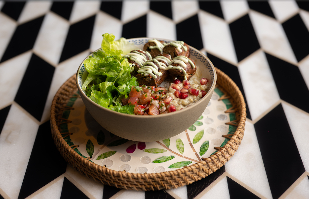 Tanburi Hyatt Centric City Centre Sharing Set for 3 People 