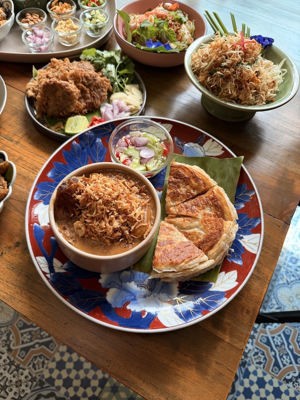 Baanbusaya Restaurant (Nakhon Pathom) Sharing Set for 2 People