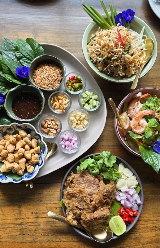 Baanbusaya Restaurant (Nakhon Pathom) Sharing Set for 3 People
