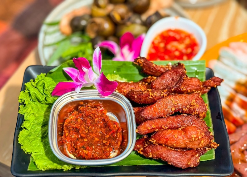 อีสานเด้อ By Guzadrift Sharing Set for 2 People