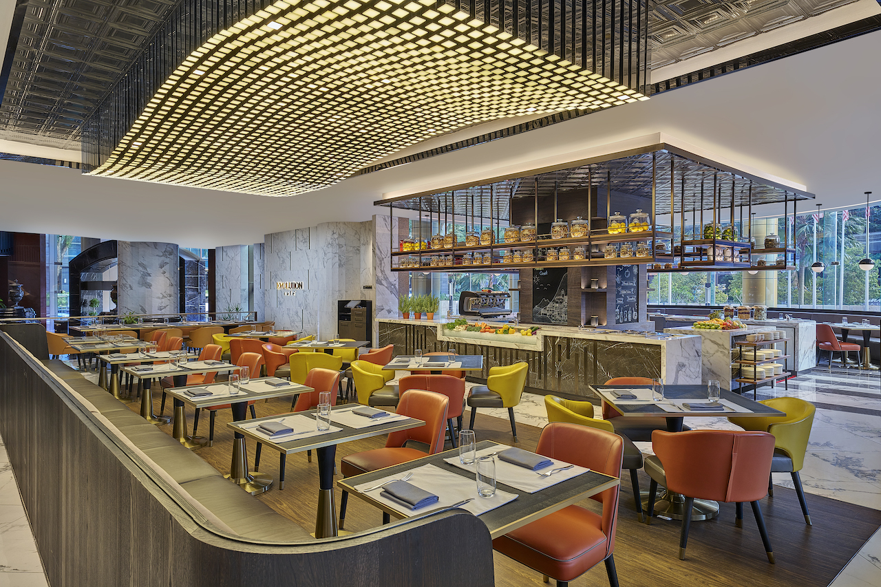 Evolution Renaissance Kuala Lumpur Hotel Sharing Set for 2 People 