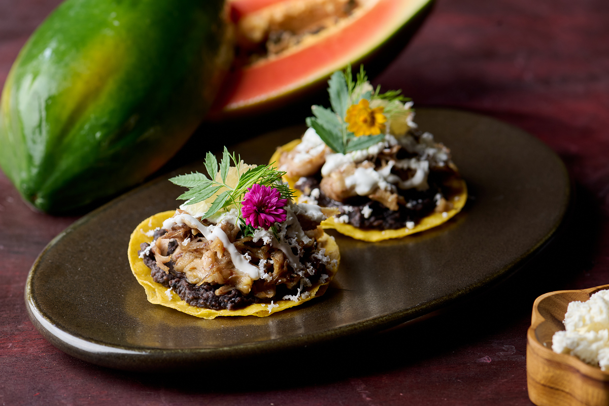 Macaria Bangkok  Sharing Set for 2 People