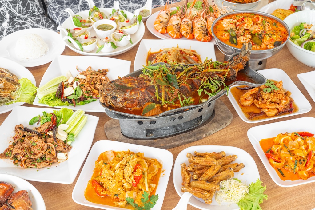 Krua Ban Pa Boon 3 (Sriracha) Sharing Set for 8 People (Fri-Sun)