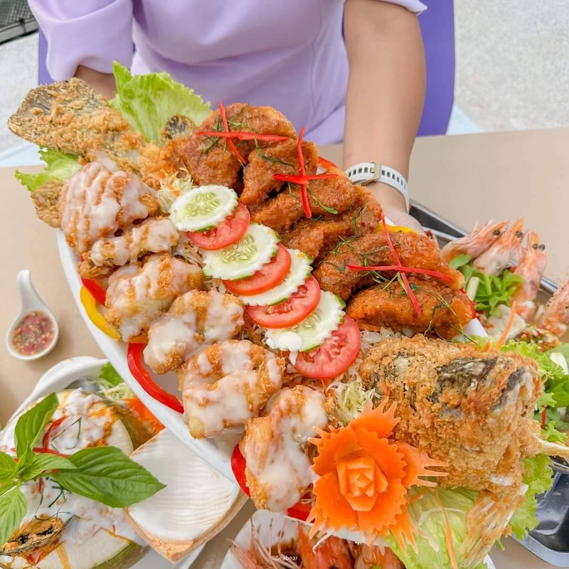 Ripple sea (Chonburi) Sharing Set for 4 People