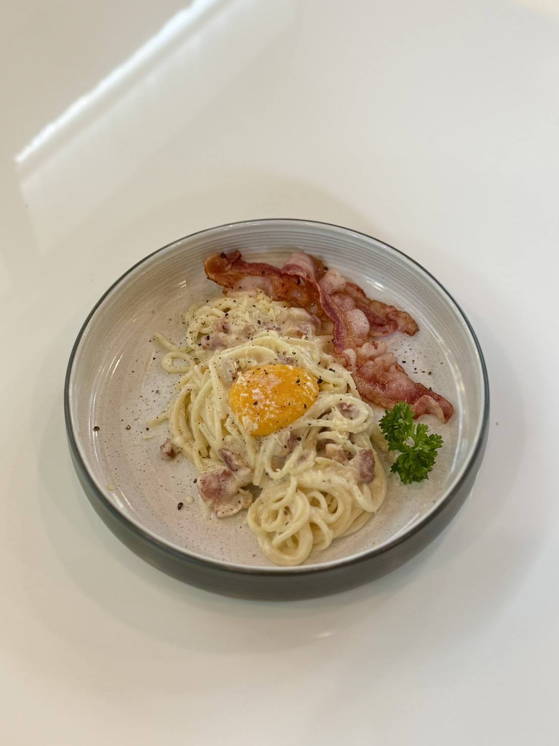 Double U Cafe’&Bar Three Dishes w/ Free Flow Non-Alcohol (2 Hour)