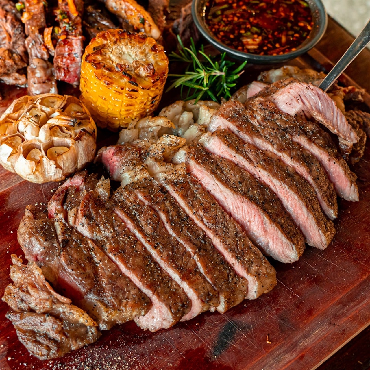 Beaver Bar & Bistro Sharing Set for 4 People